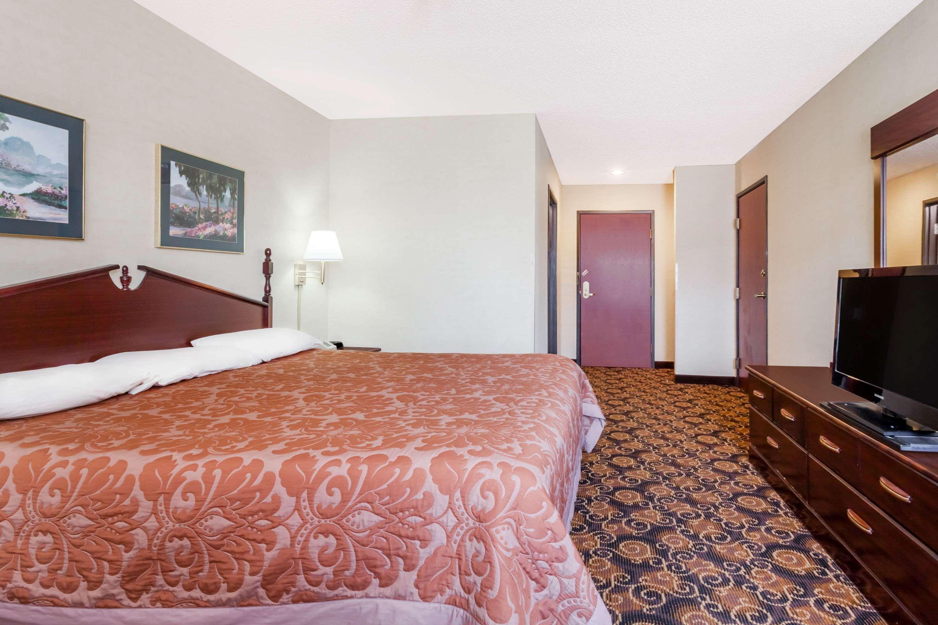 Super 8 by Wyndham Evansville North Stacer Eksteriør billede