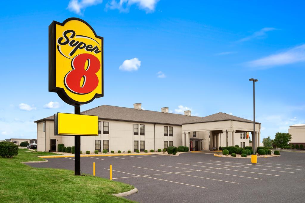 Super 8 by Wyndham Evansville North Stacer Eksteriør billede